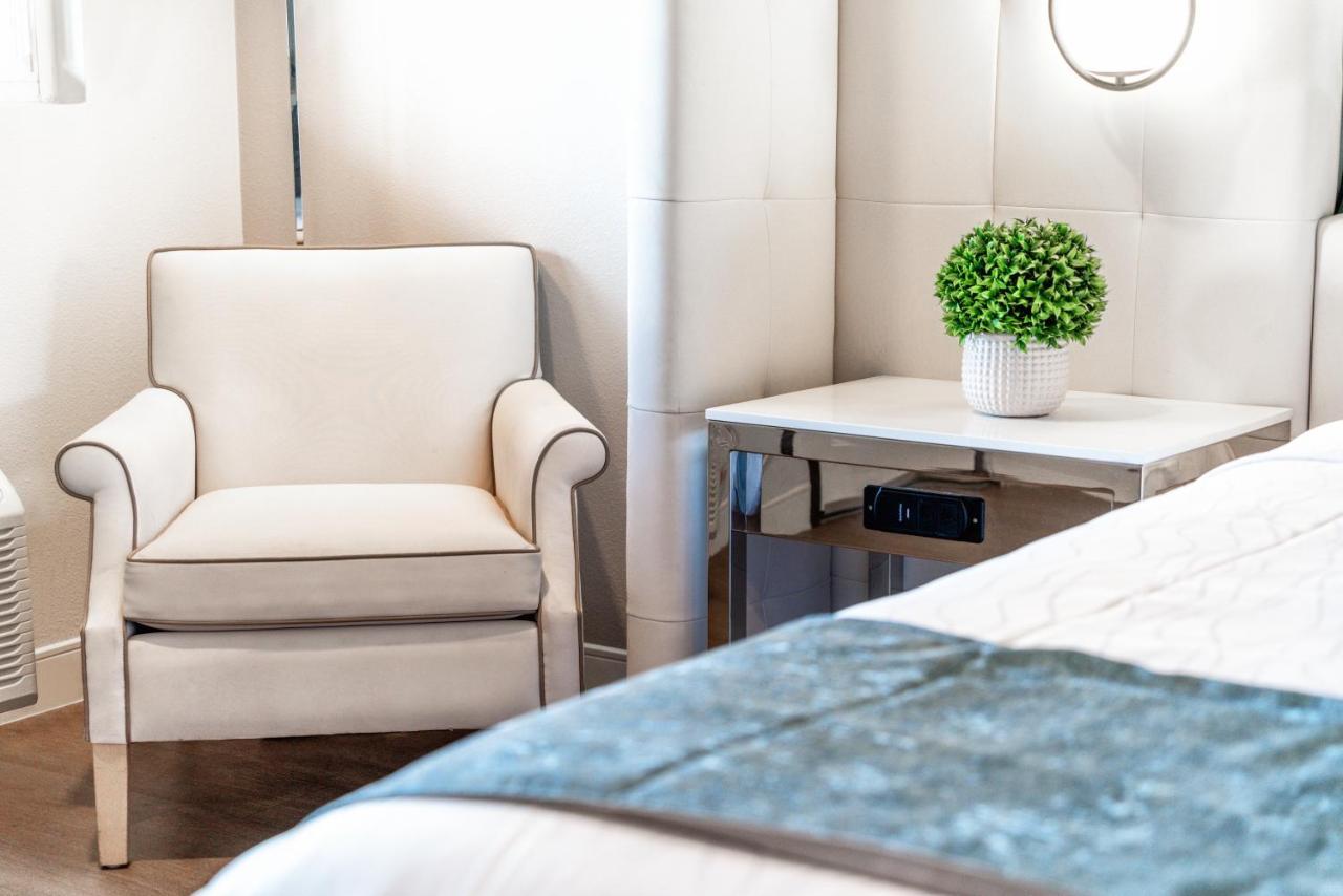 Aspire Inn Studios & Spas Bellflower Zewnętrze zdjęcie