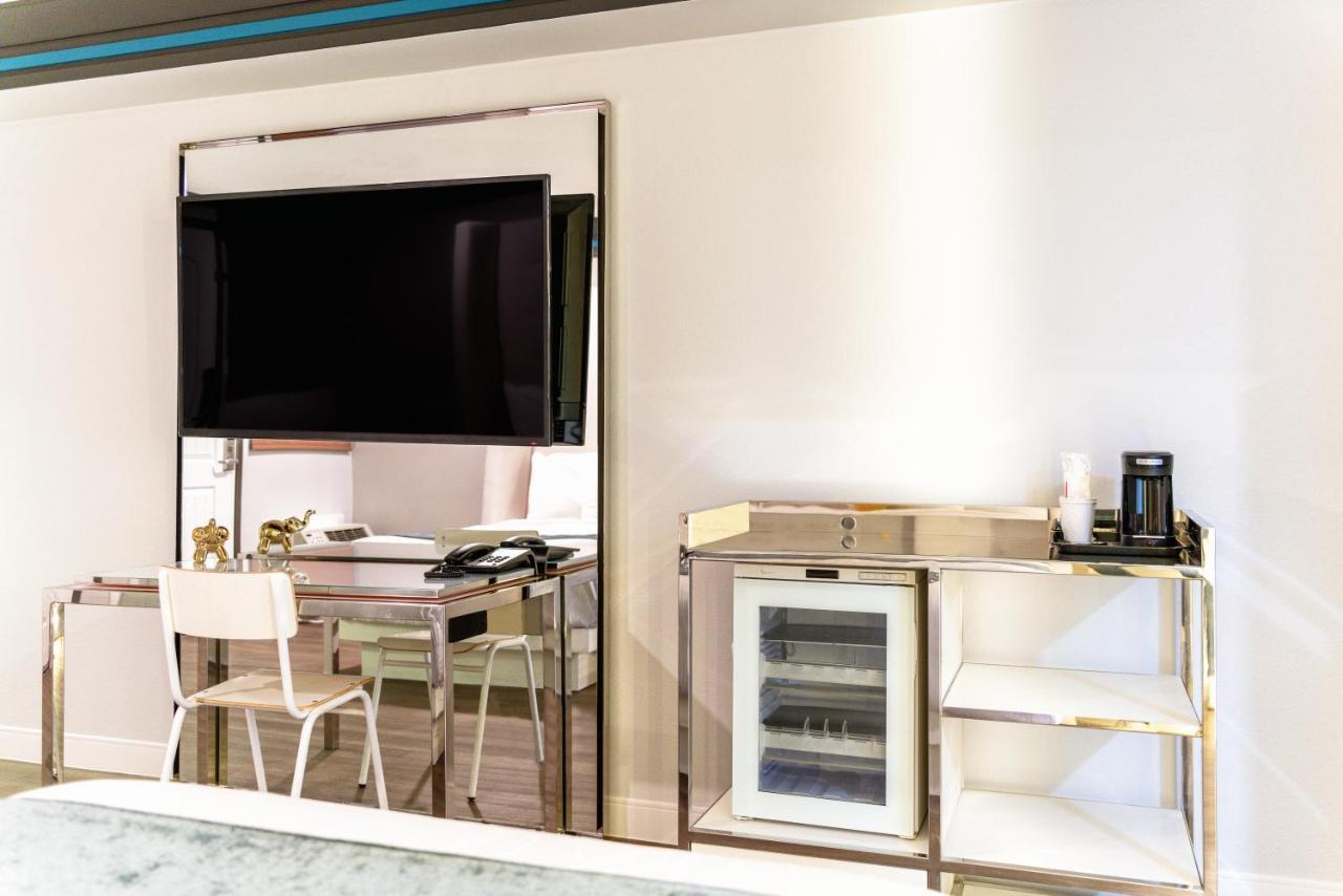 Aspire Inn Studios & Spas Bellflower Zewnętrze zdjęcie