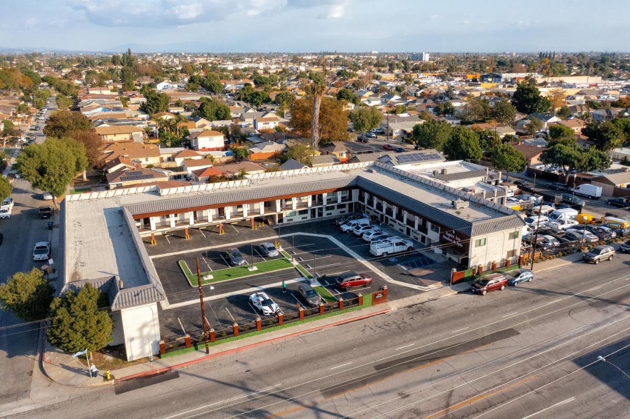 Aspire Inn Studios & Spas Bellflower Zewnętrze zdjęcie